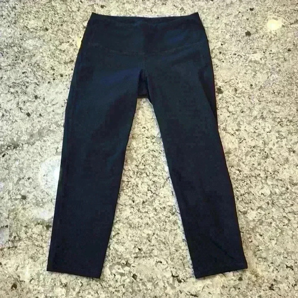 Athleta Cropped Leggings - Picture 2 of 13